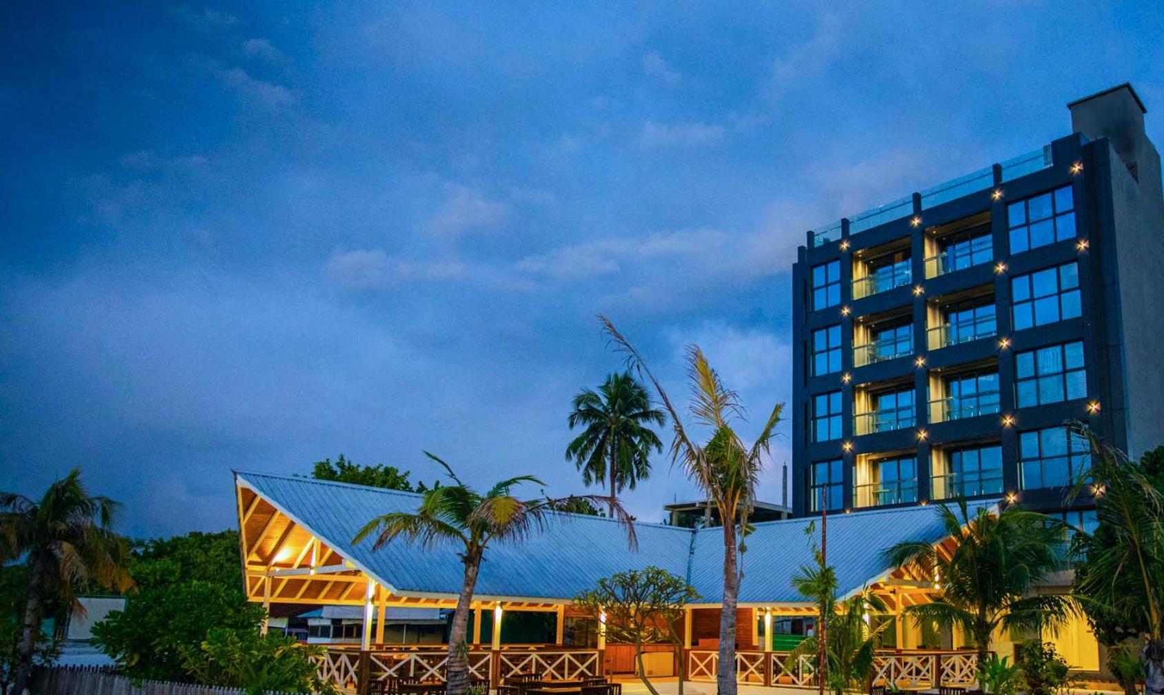 Beach Hotel Guraidhoo Bagian luar foto